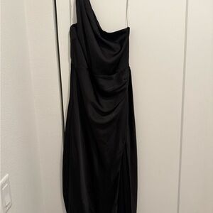 Lulu's One-Shoulder Satin Gown